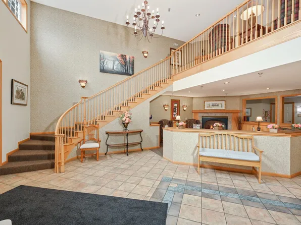 18400 Euclid St APT 261, Farmington, MN 55024