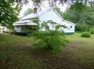 1302 McKelvey Rd, Fountain Inn, SC 29644