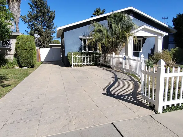 22509 Clarendon St, Woodland Hills, CA 91367