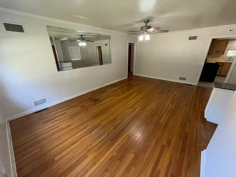 3912 N Cedar St — Photo 6
