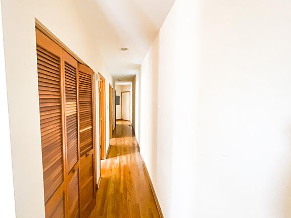 4th image of 6220 S Kenwood Ave #2