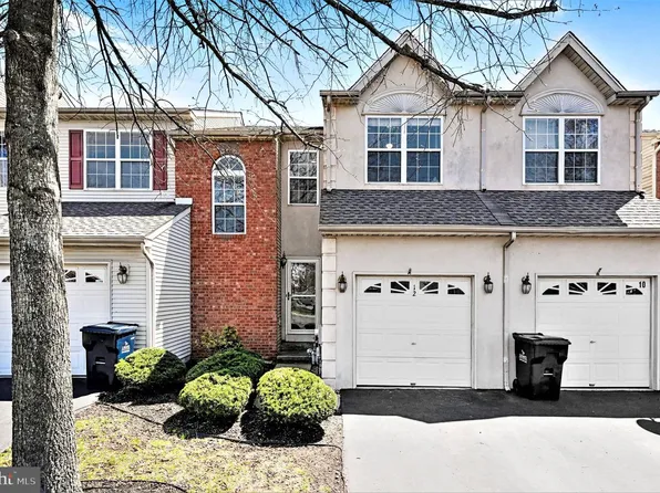 12 Raleigh Ct, Harleysville, PA 19438