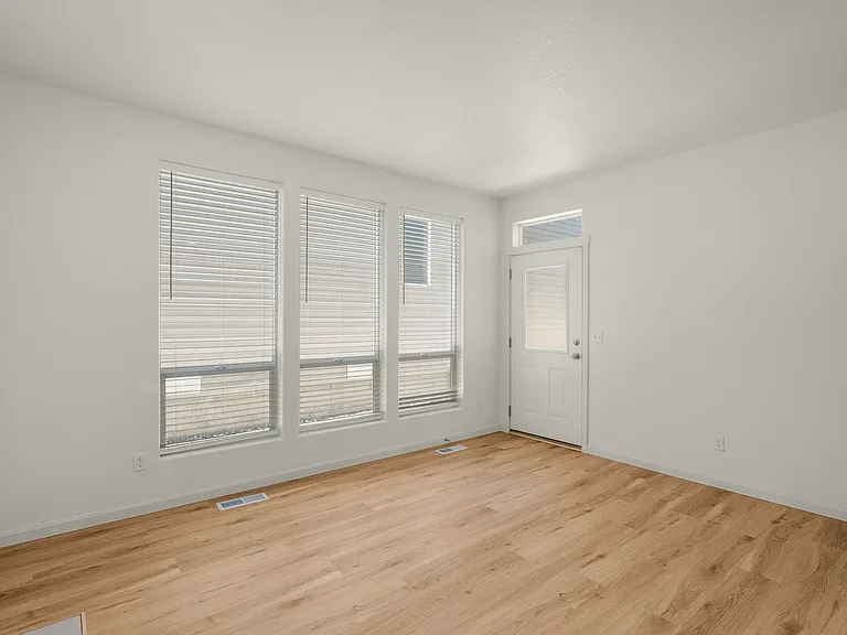 10373 NE Okanogan St — Photo 13