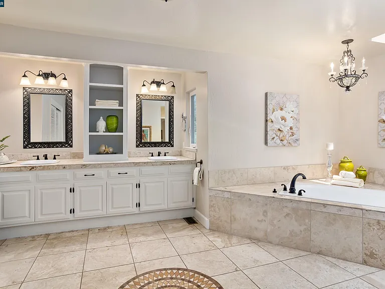 2324 Saddleback Dr — Photo 59
