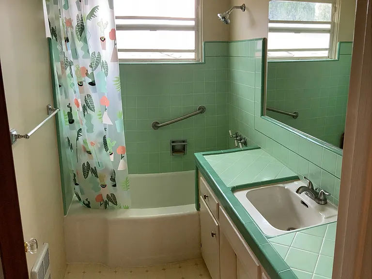 5853 Adelaide Ave #5855 — Photo 14