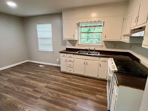5th image of 900 Von Dale Cir