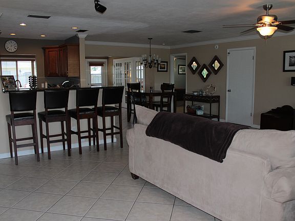 3rd image of 546 Gershwin Dr