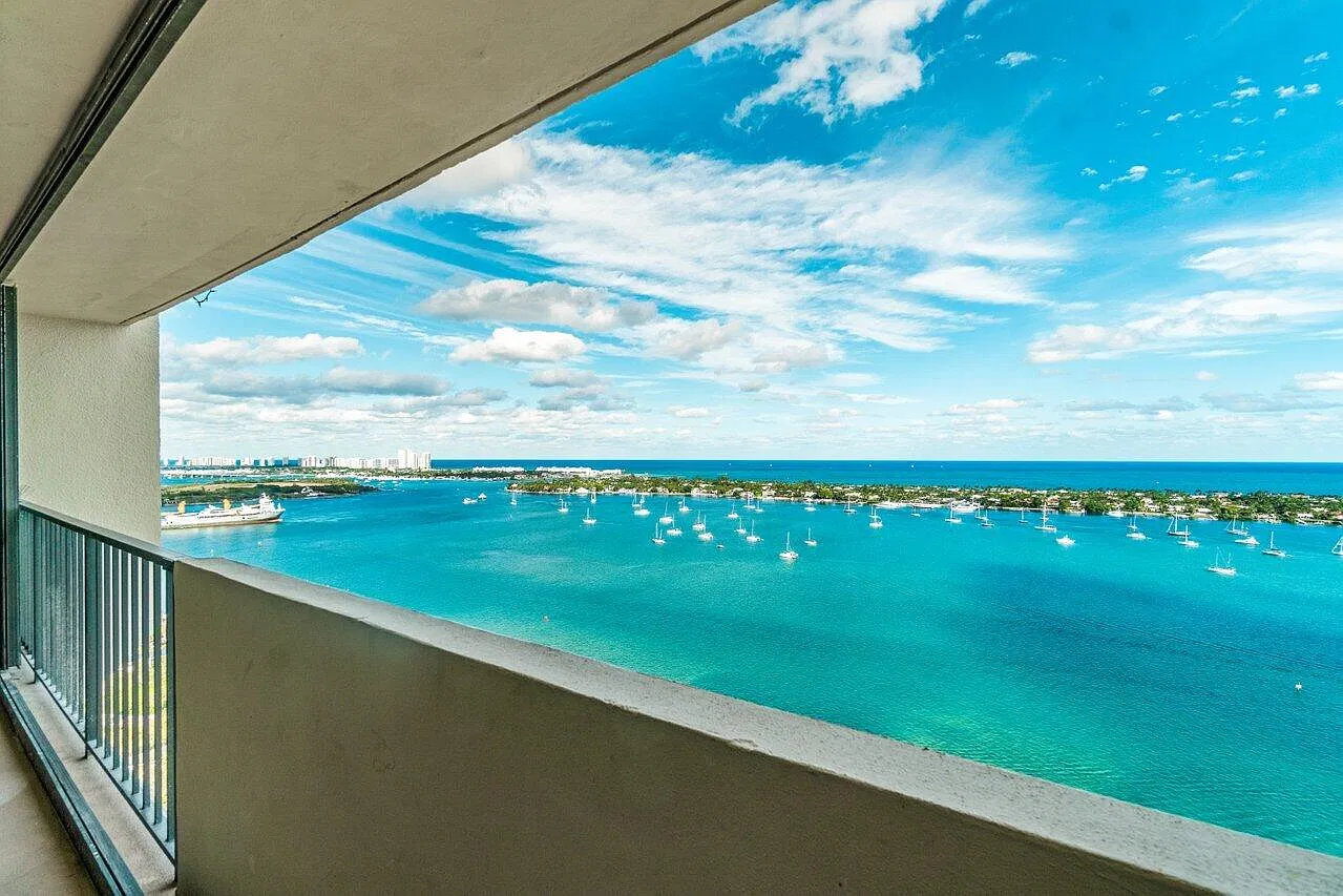 2 bed, 2.0 bath, 1170 sqft, $6,500 — Photo 1