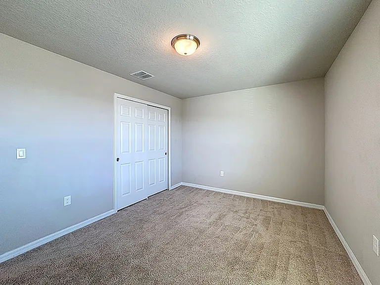 5251 Meredrew Ln — Photo 24