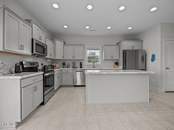 3rd image of 407 W Black Water Lane