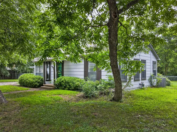 810 9th St, Terrell, TX 75160