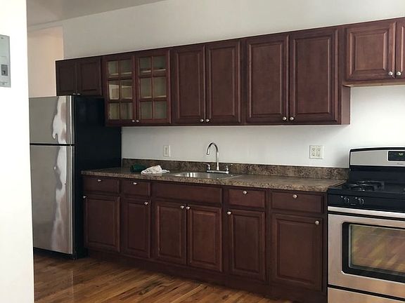 2nd image of 445 E 22nd St #2C
