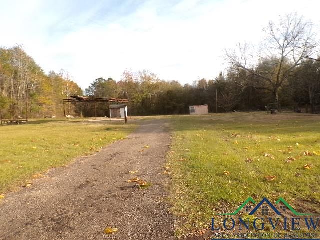 1st image of 2780 Poppy Rd
