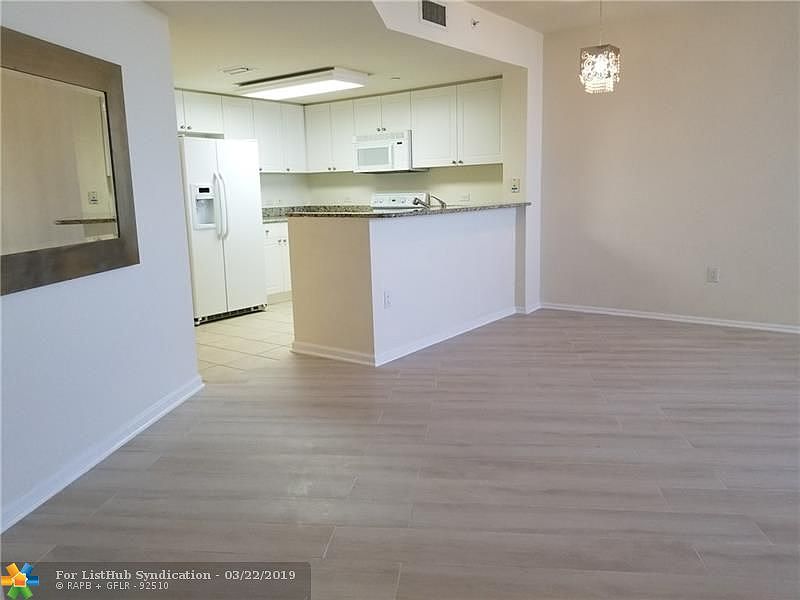 1st image of 19501 W Country Club Dr APT 2611