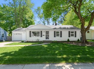 1013 Lynn Ave, Kalamazoo, MI 49008