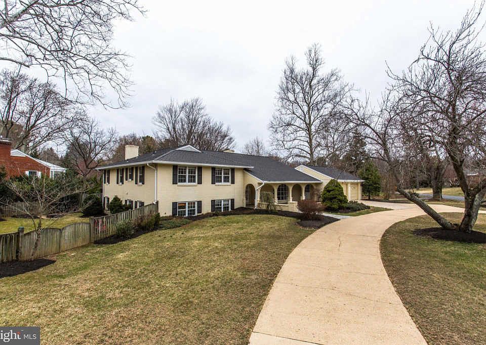 1st image of 6616 Melrose Dr