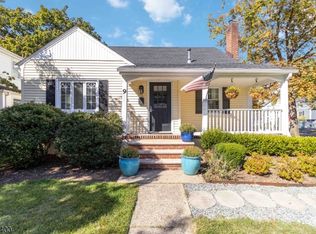 9 Watnong Rd, Morris Plains, NJ 07950