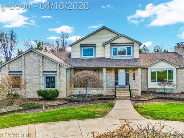 74800 Judges Ct, Romeo, MI 48065
