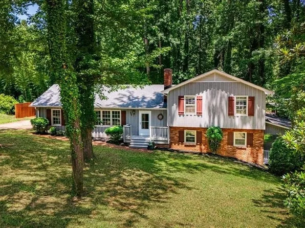 355 Harrell Dr, Spartanburg, SC 29307