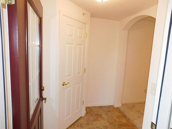 3rd image of 850 Heritage Green Dr #4-202