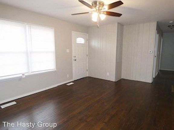 4th image of 15213 White Ave