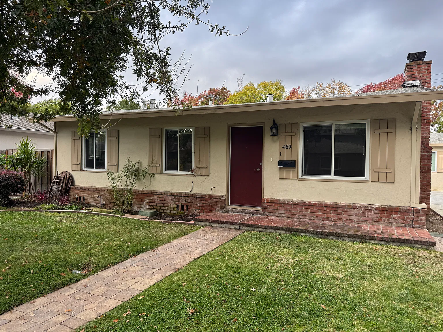 2 bed, 1025 sqft, $3,999 — Photo 1
