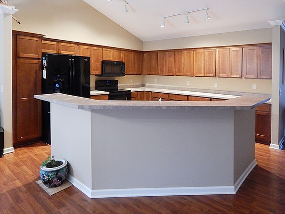 3rd image of 5952 Clubhouse Pointe Dr