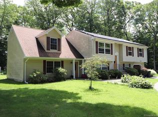 57 Willow Glen Dr, Coventry, CT 06238