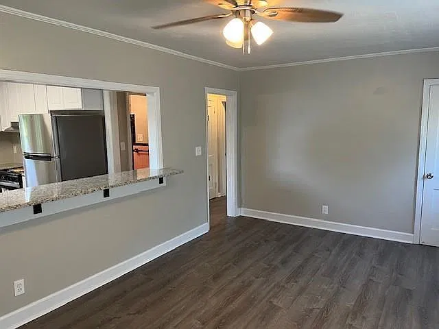2 bed, 1.0 bath, 864 sqft, $1,600 — Photo 4