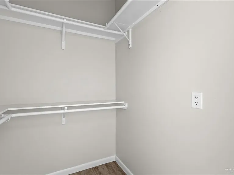 1233 Country Club Dr #1 — Photo 10