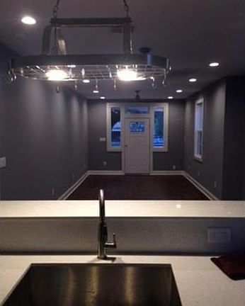 3rd image of 3830 Banks St