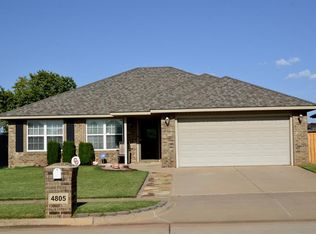 4805 Wagner Lake Dr, Yukon, OK 73099