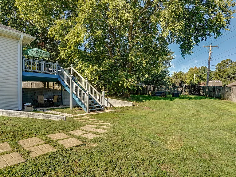404 E Valley View Rd — Photo 39