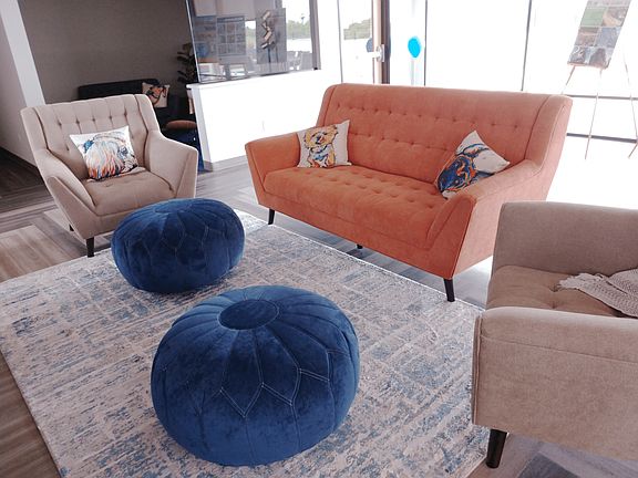 5th image of 300 Sheyenne St #423