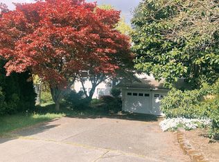 2114 Monterey Ct SE, Renton, WA 98055