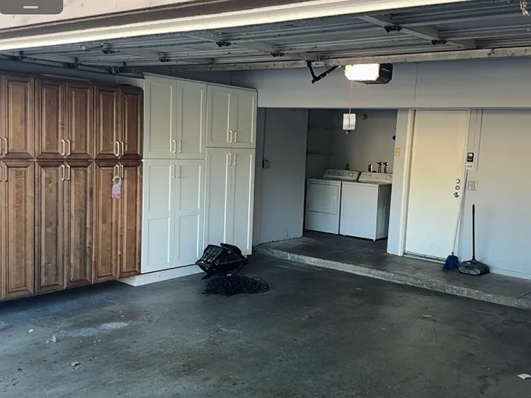 1218 S Cypress Ave #F — Photo 2