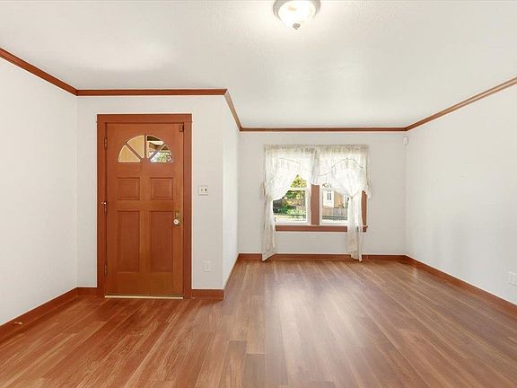 5th image of 222 Pine St