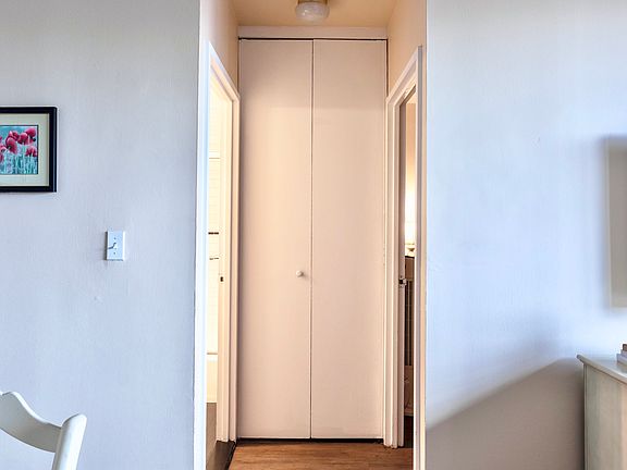 5th image of 200 E 72nd St APT 33E