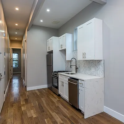 Rented by Nooklyn NYC LLC | media 35