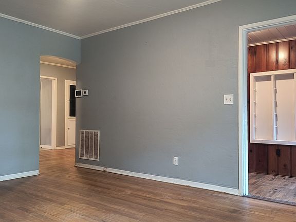 4th image of 1806 W 29th Ave