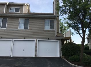 16 Morgan Ct, Bedminster, NJ 07921
