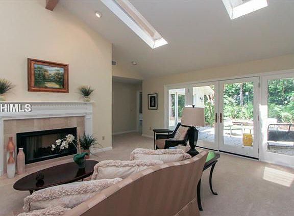 5th image of 52 Crooked Pond Dr