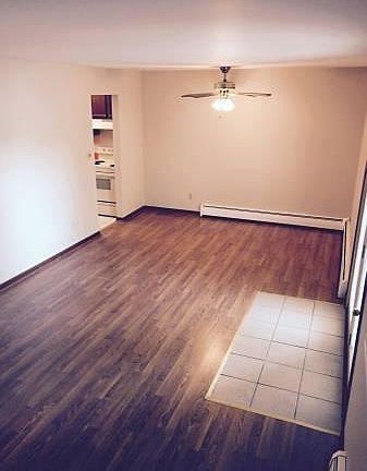 3rd image of 7302 Noble St