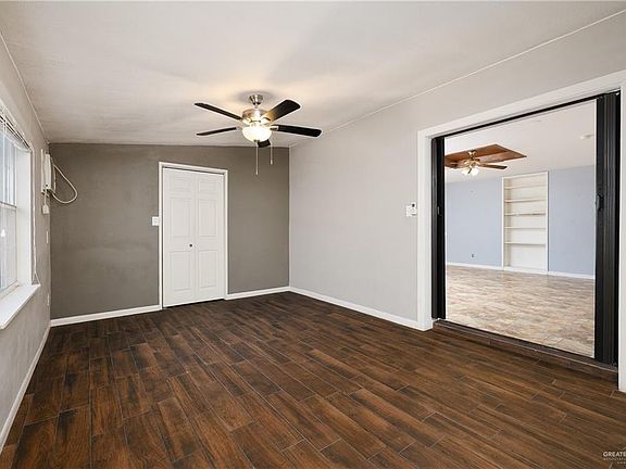 4th image of 1805 N Cummings Ave