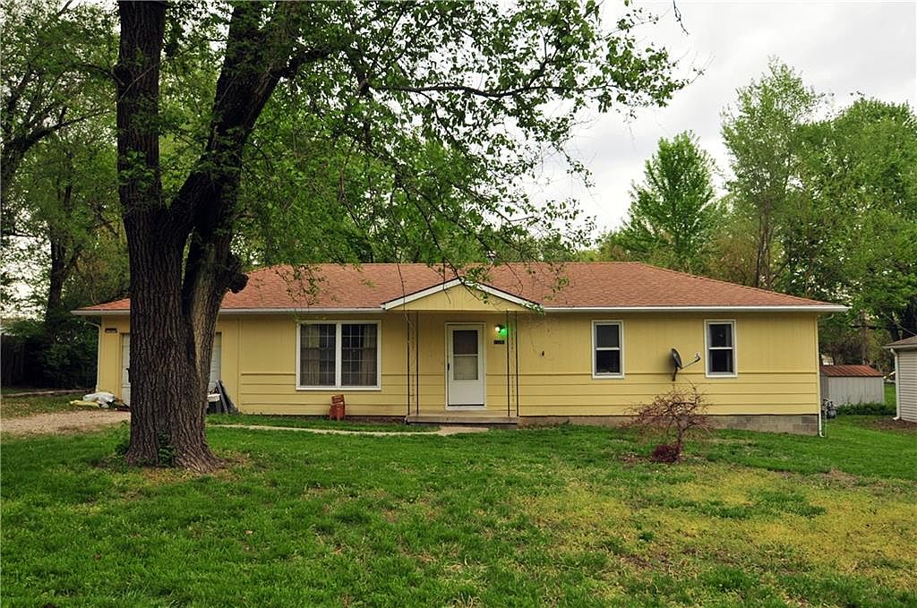 17243 Chestnut Dr, Belton, MO 64012 Zillow