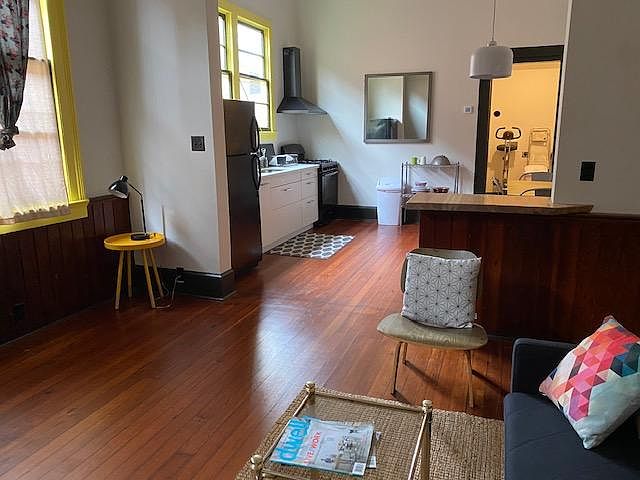 1st image of 617 Gallier St