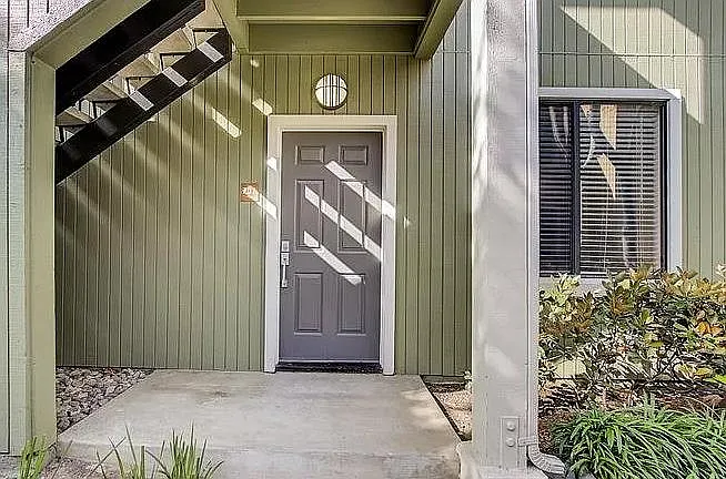 207 Schooner Ct — Photo 16