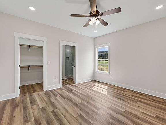 4th image of 3631 Greenhaw Rd