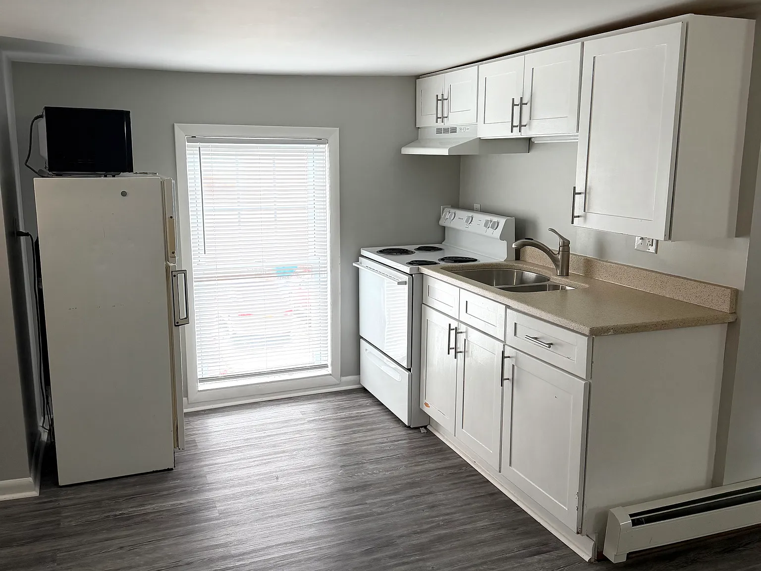1 bed, $1,050 — Photo 1