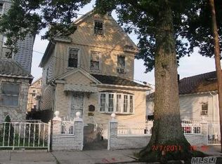 10417 126th St, South Richmond Hill, NY 11419